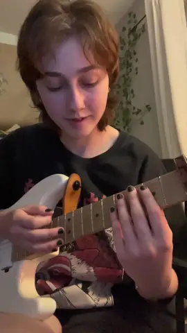 today is one year since I posted this riff y’all changed my life with. thank you for appreciating my art, and thank you for the endless support & love 😭 for those who aren’t aware yet, this song is out on all platforms— It’s called “Sprout” by Stereosity & you can find it anywhere. we’re also on tour! check out @stereosity website for tickets to any show :) lots of love, so excited for the adventures to come. this year will be so much fun #mathrock #midwestemo #guitartapping #guitarriff 