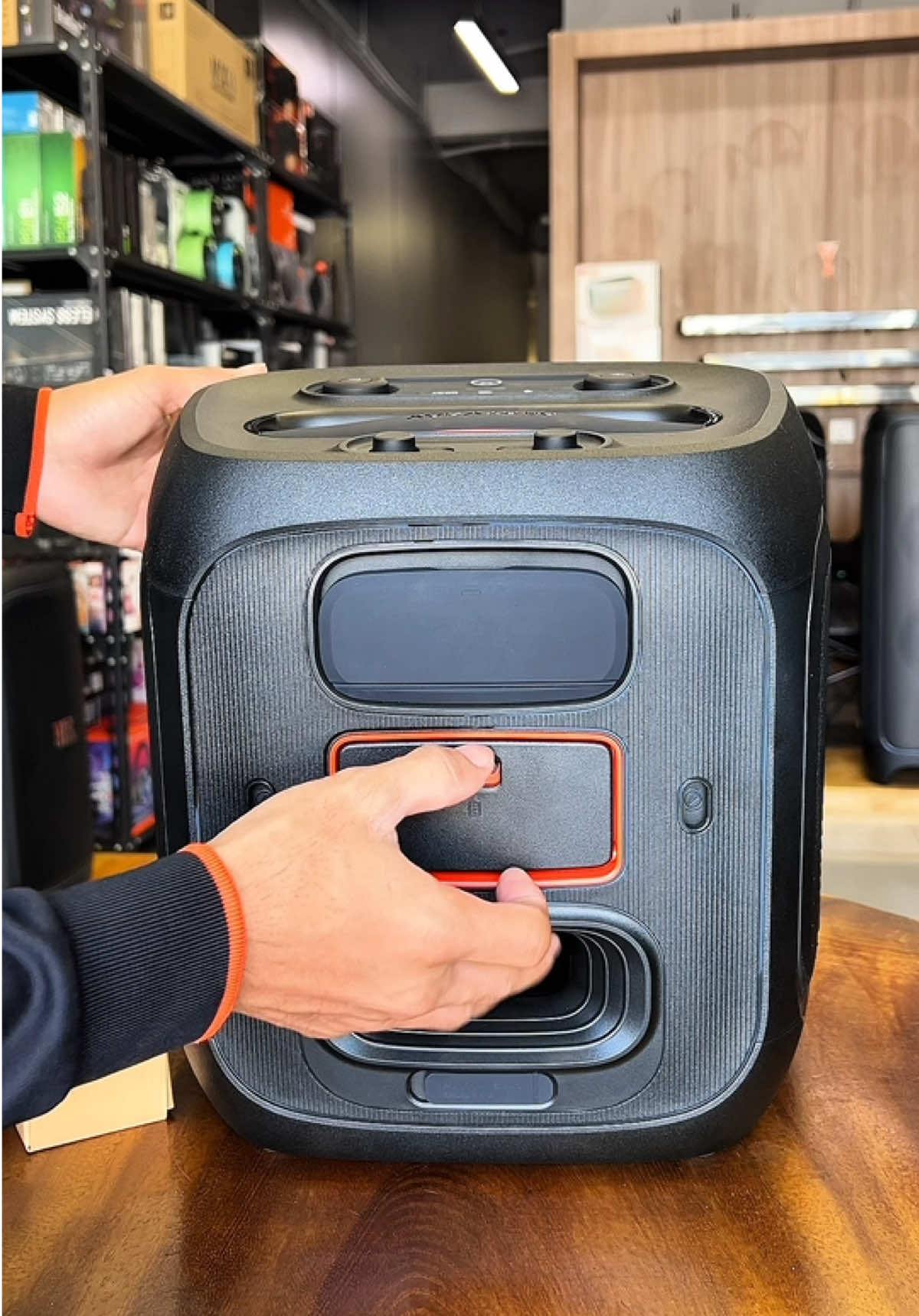 🎤 JBL PartyBox Encore Essential 🔋 Battery Change & Dual Mic Setup! | Real Sound Test 🎶🔥 #JBLPartyBoxEncore #JBLMicrophone #BatterySetup #MicSetup #PartySpeaker #SoundTest #BluetoothSpeaker #JBLLife #SpeakerTest #TikTokTech #GadgetSetup #TechTok #MusicVibes #TikTokUSA