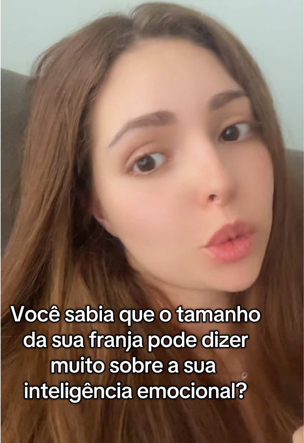 Você sabia que o tamanho da sua franja pode dizer muito sobre a sua inteligência emocional? #emocional #franja #mudancadevisual #papomeninas 