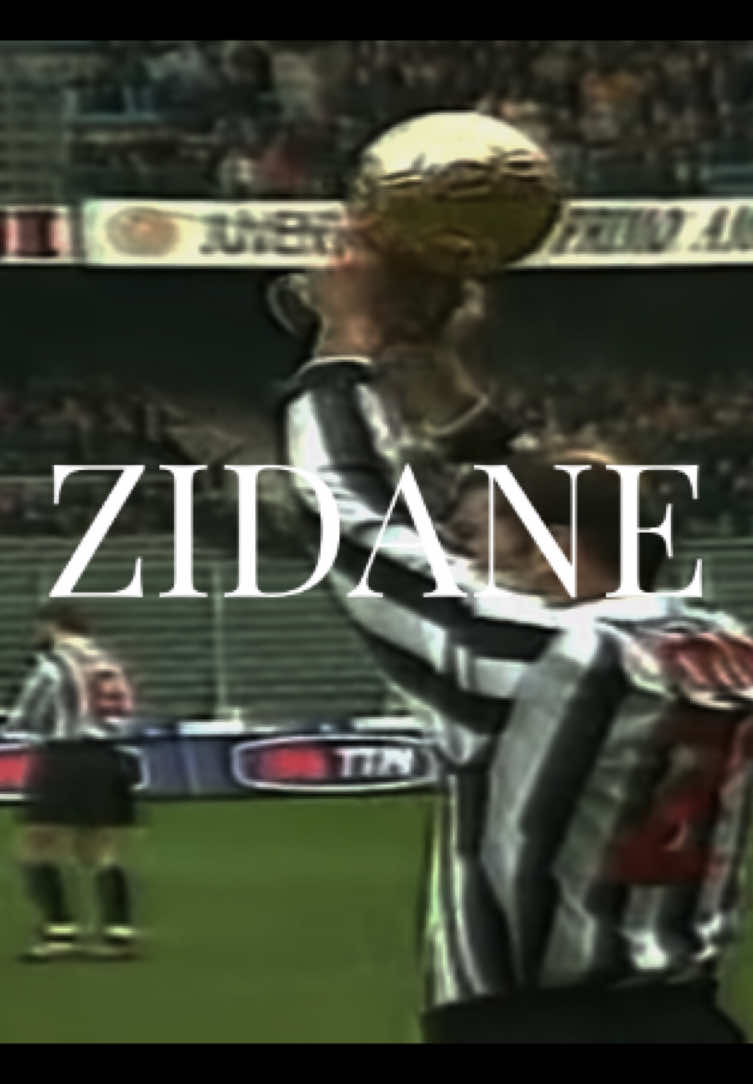 Zidane. #zinedinezidane #zidane #zidane🇫🇷 #juve #juventus #realmadridfc #footballtiktok #edit #fyp 