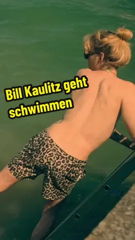Wenn @Bill Kaulitz schwimmen geht 🪼  #billkaulitz #tomkaulitz #georglisting #gustavschäfer #tokiohotel #schwimmen #baden #zurich 