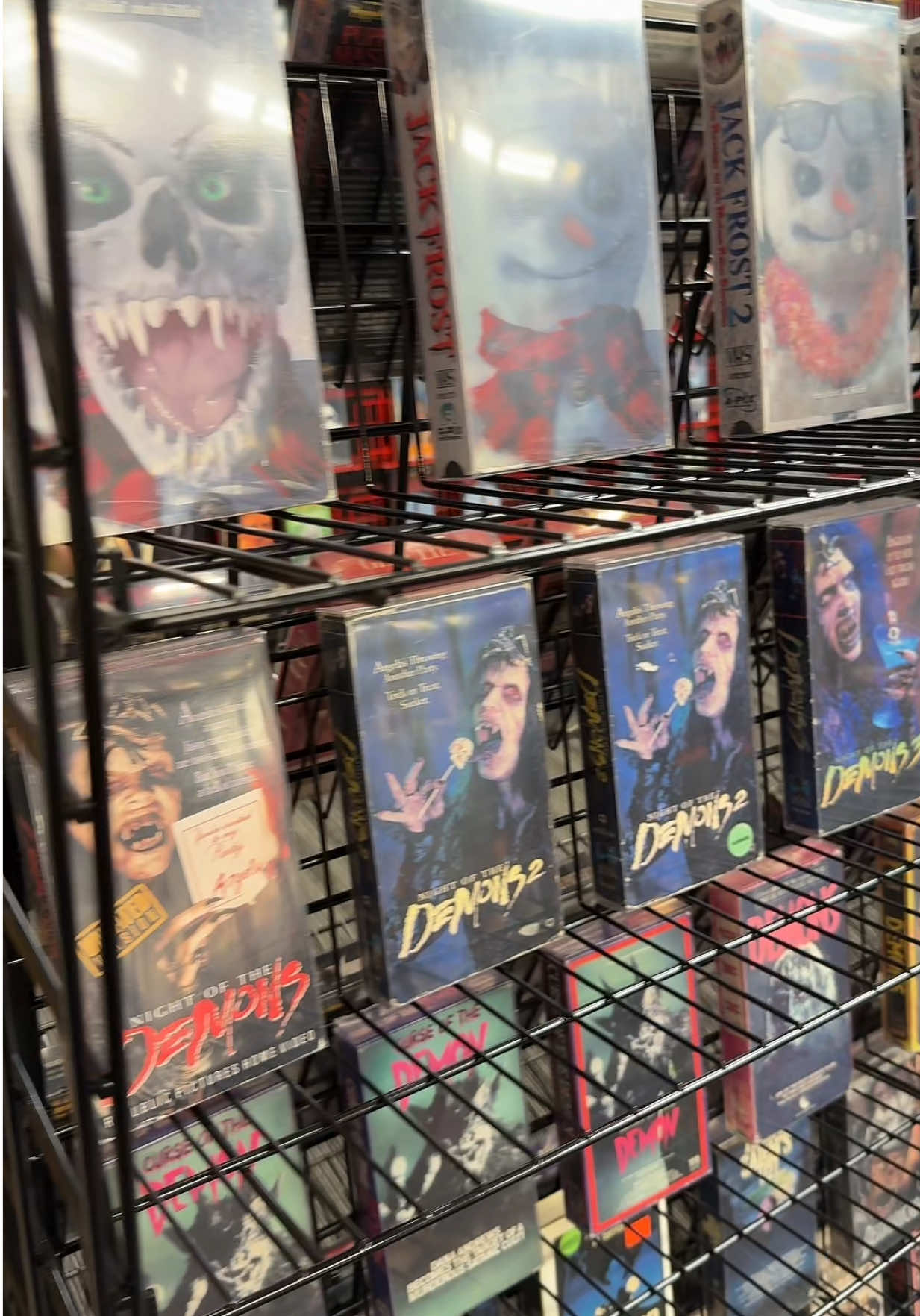🖤🖤📼📼🖤🖤