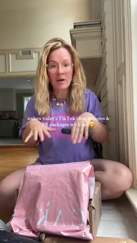 Yall tell me if you like these videos or not? Ok this isn’t all that came cause ups hasn’t come today yet but this is what came in usps 😅 #unboxing #haul #TikTokShop  #TikTokShopHaul  #tiktokaffiliate #affiliate #shop #package #ttshop  #finds #prhaul 