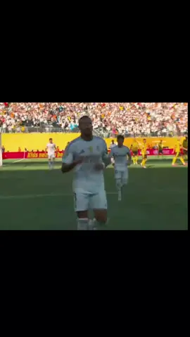 Baila lento flor morada que me recuerdas a mi amado 😭🙌🏻 #Realmadrid #madridista #Cristianoronaldo #mbappe 