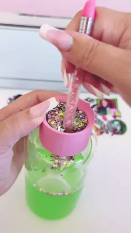 Beetlejuice snow globe tumbler 🪲  #snowglobetumbler #jchcreations #tumbler #snowglobetumblers #customcupsandtumblers #fyp #vasospersonalizados #asmr #beetlejuice 