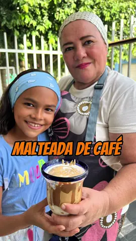 Malteada de café casera👵🏼❤️👧🏼 Bueno esto quedó muy rico, el dulzor depende del gusto de cada quien, yo puse 200 gramos de azúcar y 70g de café, la leche también la puse al gusto. . . . #reels #Receta #parati #viral 
