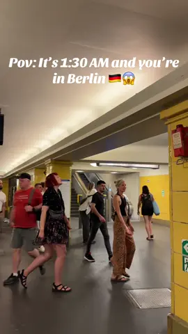 How can we explain this to non-Berliners 😂 #berlin #berlin2025 #berlincity #nightlife #nightlifeberlin #saturdaynight 