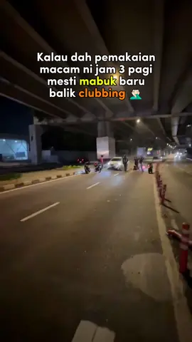 Kesian rider tu 06hb Julai 2025 (jam 3.30 am) Jalan Tun Razak Aduhhh !!! Depan mata tengok rider kena rempuh dengan Myvi ni, driver wanita. Laju laju nak pergi kemana? 🥴 #KemalanganJalanRaya #dashcamvideo #malaysiamemes #dashcamvideos #dashcamera #dashcams #dashcam #dashcameracarcrash #dashcammalaysia #dashcameralessons #malaysia #malaysiareaction #malaysiasong #多少柔情多少泪 #malaysiaboleh #malaysian #malaysiaboleh #dashcamcarcrash #malaySiameme #malaysianupdate #malaysiamemestamil