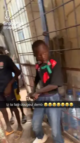 Yalla bakhna ay ziguirii pann😂😂😂😂😂#😂😂😂 #touslemonde #flypシ #flypシ #percer #galsen_tiktok #flying #fisha_senegal #percersurtiktok #tous @Ziguiri officiel 👻 