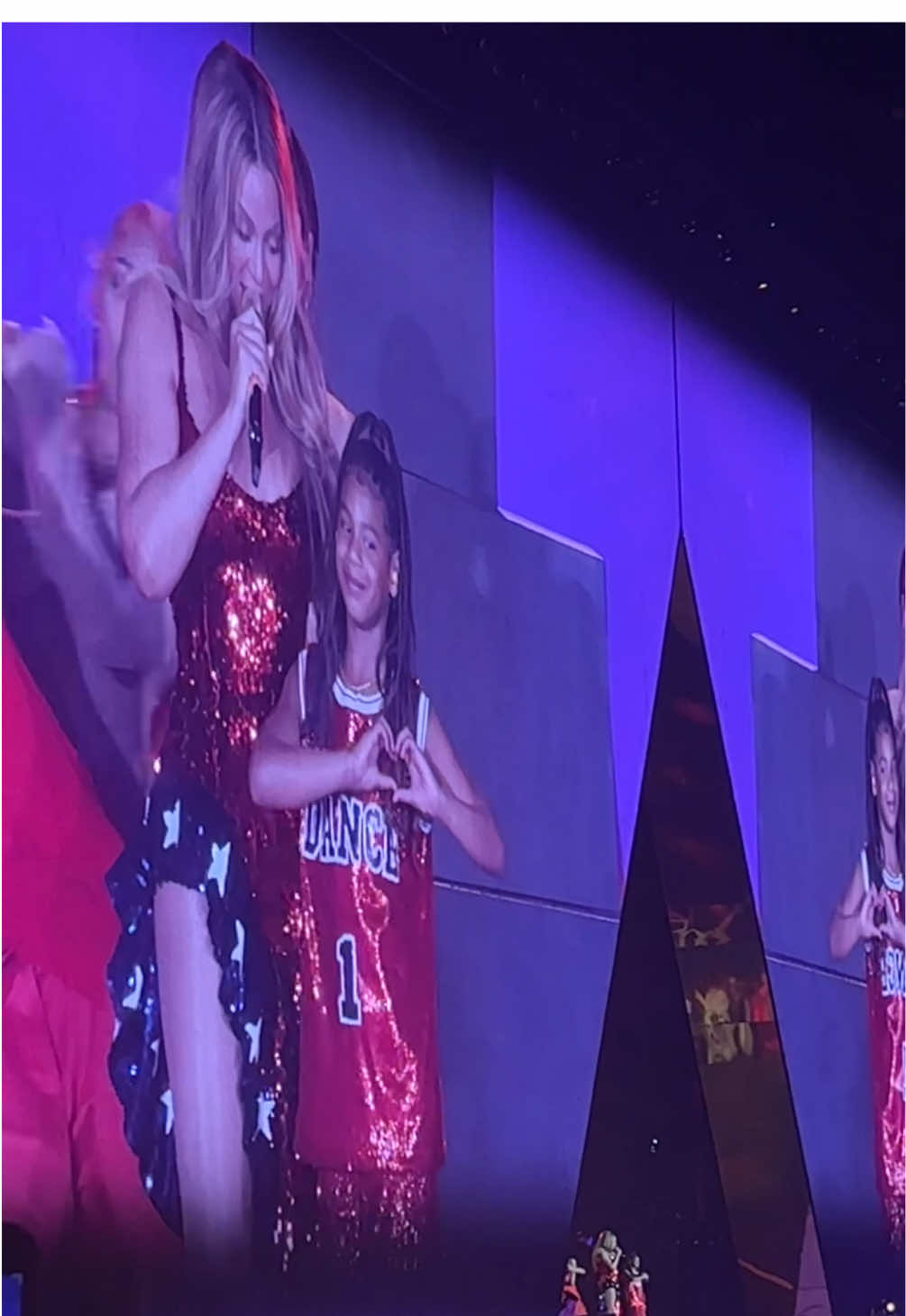 PROTECTOR feat. Rumi smiling so hard 😭  #beyonce #cowboycarter #rumi #blueivy #july4th #cowboycartertour 
