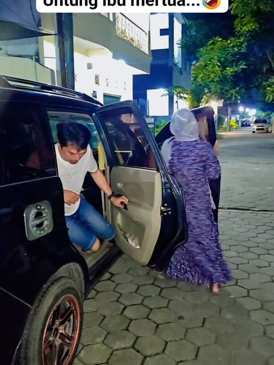 Untuk bukan pak mertua😆#Trending #videolucu #komedilucu #ngakakkocak #keluargasimemet 