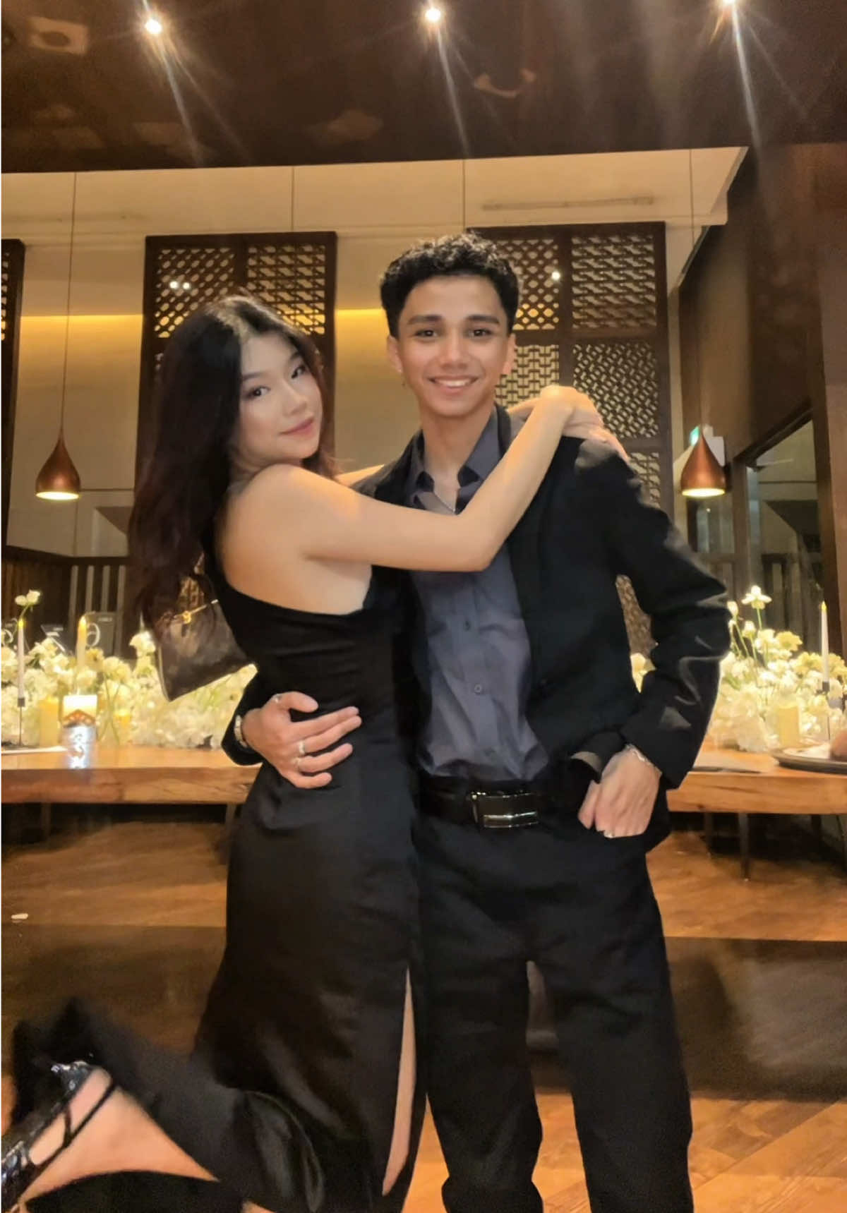 pov kondangan 🤟🏻😎 #sarahamawilly #fypdong #couplecomedy #funnycouple #couplestiktok 