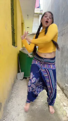 Meso milai vetoula 🇳🇵#bisu #foryou #bishakha #trending #hindi #bishakhatimilsina #creatersearchingsight #viral #trend #dance #foryoupage #nepali 