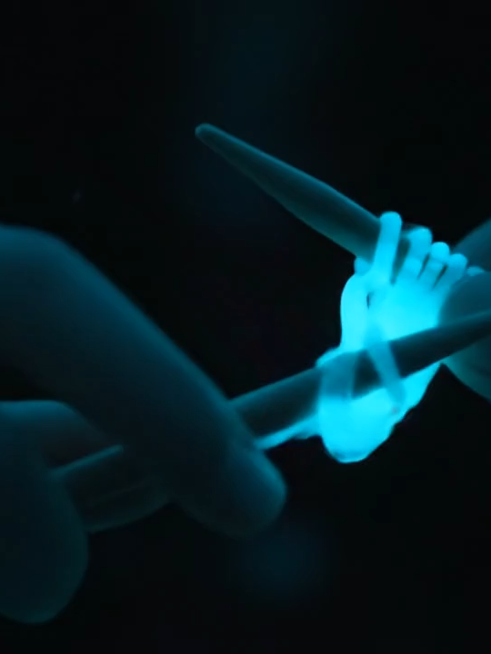 Glowing Liquid Knitting asmr #asm #asmrsounds #asmrvideo #fyppppppppppppppppppppppp #ai #asmreating #asmrfood #insideout