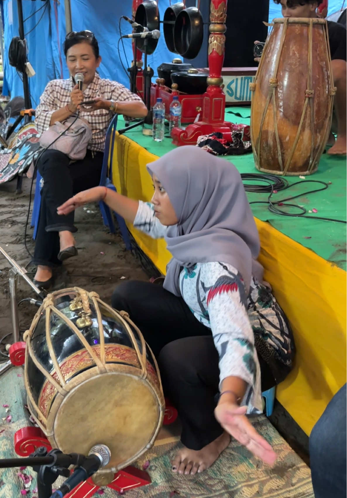 pengendang cewek #jathilan #jathilanjogja #jathilancantik #jathilanklasik 