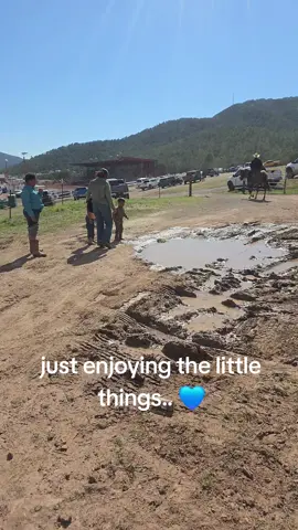 watch til the end... the face in the mud sent me...  #makingmememories  #boyswillbeboys  #rodeo #cowboy #cowboyshit  #nephew #godson 