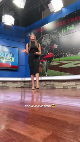 come anchor a show with me🤝#sportsanchor #sportsreporter #womeninsports 