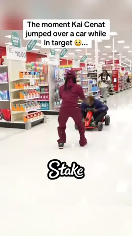 The moment Kai Cenat jumped over a car while in target 😳... #kaicenat #target #amp 