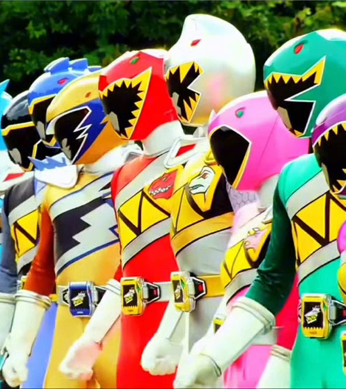 Kyoryuger is so peak #fyppppppppppppppppppppppp #foryoupage #supersentai #fyppppppppppppppppppppppp #tokusatsu #edit #powerrangers #sentai #zyudensentaikyoryuger #kyoryuger #dinosaur #sentai #famous #supersentaiseries #goseisentaidairanger #viralvideo #tiktok #phonk #toksousentaidekaranger 