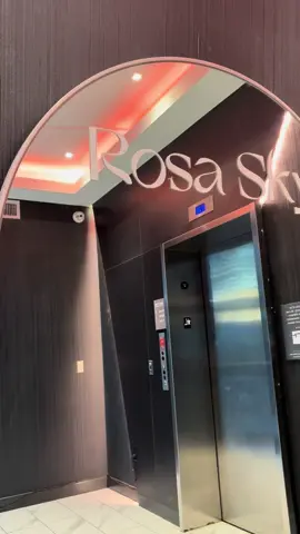 finally got to experience rosa sky🌹 #brickell #rooftop #miami #fyp