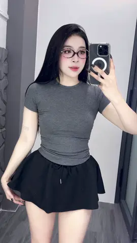 Áo mặc tôn eo xỉuuuu 