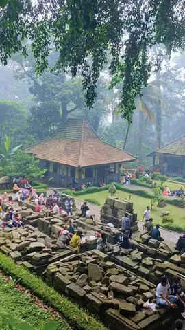 #minggusyahdu #hening  #menjemputkabut #fyp #jolotundo #trawasmojokerto #trawashits #spiritual 