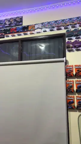 Cara tidur yang nyenyak 😋 #hotwheels #diecast #cinematic #hotwheelscollections #diecastcollection #kamar #kamartidur #kasur #kamarimpian #fyppppppppppppppppppppppppppppppppppp #fyppppppppppppppppppppppp #4u #4u #fyp #relatable #foryou #CapCut 