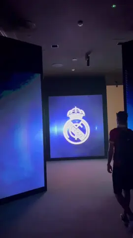 You can’t call it a madrid trip without this 🏟️  Turns out a Sup’Com Study trip beings you closer to childhood dreams  #bernabeu #studytrip #madrid #OneTeamOneMission 