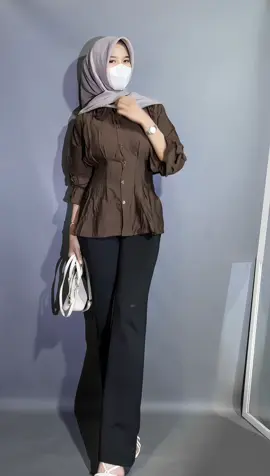 Blouse fit body cakep mana murah banget lagi #blouse #blousemurah #blousewanita #flarepants #outfitinspo 