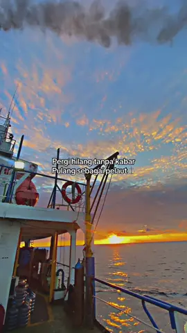 #CapCut #pelayaran #kulilaut🚢🚢⚓⚓ #pelayaranindonesia🇲🇨  baru gebrakan pertama meski peroses nya berat Alhamdulilah semuah ny tercapai 😇