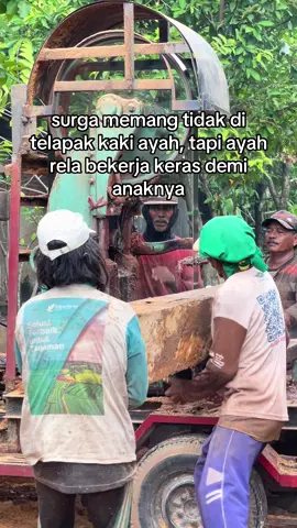 Menerima panggilan penggergajian kayu, bisa datang ke tempat anda. 1. Hemat biaya transport ✅ 2. Efisinsi waktu dan biaya✅ 3. Harga kaki lima hasil bintang 5 ✅ Minat Hubungi kontak wa (085 801 134 833) 📍Lokasi desa kayen kecamatan kayen pati (JUAL BELI KAYU JATI GELONDONGAN & FURNITURE ) BISA CUSTOM JOGLO JATI , TERMURAH SE JAWA TENGAH #fakesituation⚠️  #fakebodyy⚠️ #jualkayujati #jatijepara #jualkayujati #kayujatipati #kayenpati #jatiglondongan #penggergajiankayu #sewapenggergajiankayupati #sewapenggergajiankayu