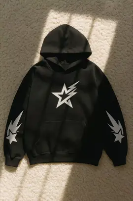 Hoodie se bagus ini 100ribuan, PERINGATAN FOTO PRODUK DI VIDIO TERSEBUT DI EDIT MENGGUNA KAN AI DAN 90% KEMIRIPAN DENGAN PRODUK ASLI#hoodie #hoodiemurah #hoodiekeren #hoodieboxy  #edit #foto #ai 