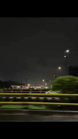 bahagiakan dia, aku tak apa.