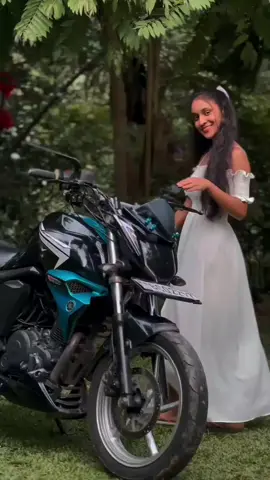 හැන්දෑවක ඔබ මා හමු වූ යාමේ #capcut #fyp #foryou #srilankan_tik_tok🇱🇰 #fyyyyyyyyyyyyyyyy @Brother and￼ sister💞￼👻 