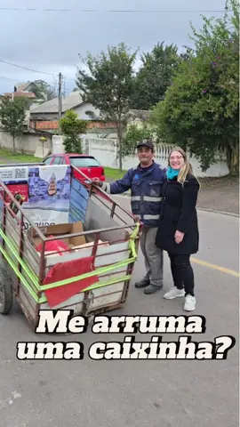 @asmeninasdopopular foram às ruas com uma missão especial: espalhar sorrisos! E adivinha quem elas encontraram? O Sr. Fábio, do Capela Velha, que iluminou o nosso dia com sua simpatia! 🥰 E você, já cruzou com esse sorriso por aí? Vem conferir essa ação da semana! #AsMeninasDoPopular #EspalheSorrisos #AçãoDaSemana #CapelaVelha @O Popular do Paraná @Ruth Derevecki @fernandadutra538 