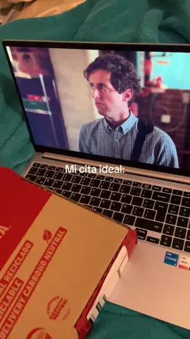 Papa John's deberia auspiciarnos ya... #novios #papajohns #cinnapie #siliconvalley 