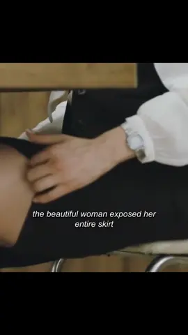 The woman spread her legs#tiktok #movie #film 