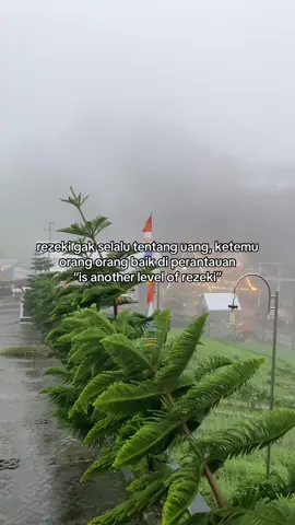 bertemu orang orang baik di perantauan pun termasuk rezeki yg paling baik. #trending #tiktok #perantauan #perantau #merantau #rantau #fyp #anakrantau #anakkost #foryou #foryoupage #fypage #berandatiktok #bismillahfyp #viral #viralvideo #viraltiktok #tiktokviral #fypシ゚viral #fypシ #trend #foryourpage #fypシ゚ #fypp #fy #4u 