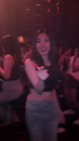 despacito 💃 #jogja #infoparty #infojogja #party #jogjaparty #dugem #duniamalam #vibing #infopartyjogja #pestaselalu 