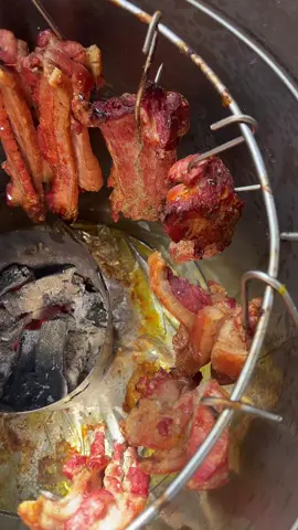Así va la proteína para nuestros fiambres de hoy 🔥🔥🔥🔥🔥 #cateringservice #catering #asados #asadosadomicilio #asadosalaparrilla #asadosmedellin #eventosmedellin #serviciodecatering #cateringmedellin #eventosempresariales #eventossociales #asadosalbarril #chicharron 