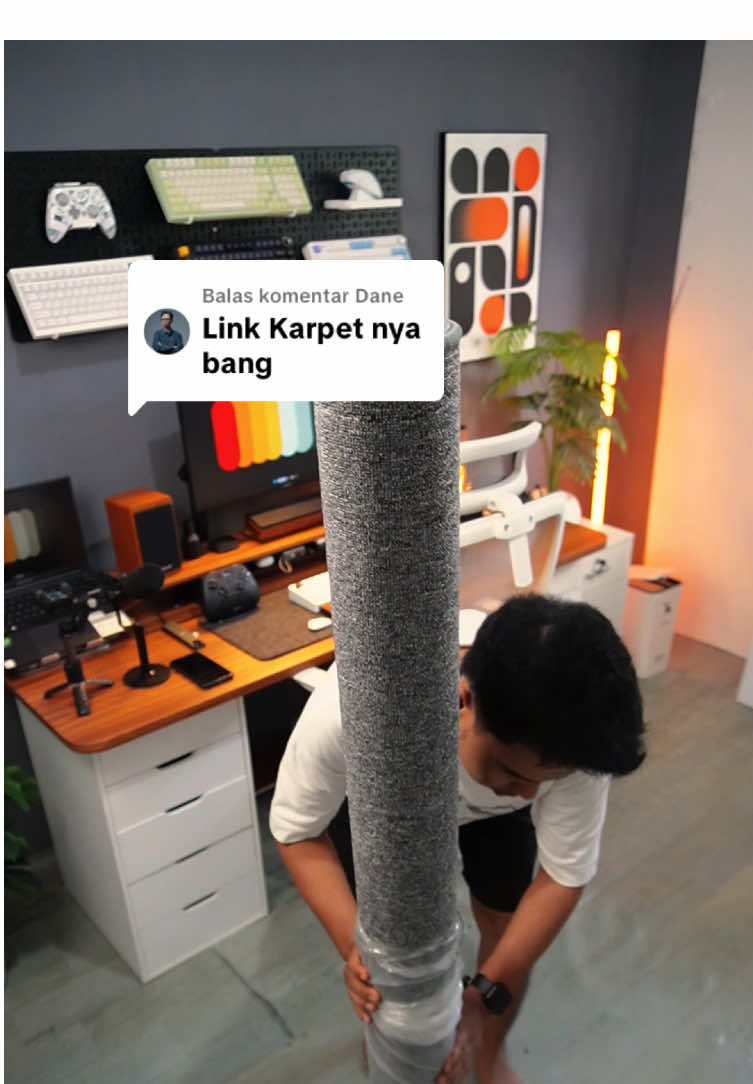Membalas @Dane aku pake ini bang #karpetaesthetic #karpetlantai #setup #desksetup 