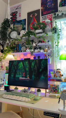 my cozy space in its final form ദ്ദി(｡•̀ ,<)~✩‧₊ #desksetup #deskdecor #deskinspo #roominspo #roomdecor #studioghibli #ghiblicore #cozyvibes #cozyathome #cozy  #maximalism #aesthetics 
