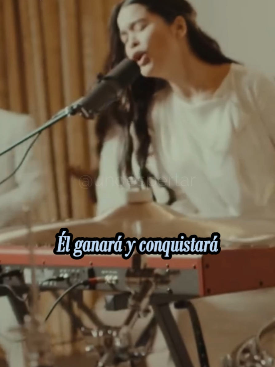 Él Siempre Reina, Sarai Rivera  Salmos 9:7-12 Dice: El SEÑOR reinará para siempre y desde su reino traerá justicia al mundo. Él juzga al mundo con justicia. Juzga a todos por igual. El SEÑOR es el refugio del oprimido; Cuando más lo necesita, Dios es su fortaleza. Que los que conocen al SEÑOR confíen en él, porque Dios nunca abandona a los que buscan su ayuda. Canten al SEÑOR, el Rey que vive en Sion. Entre las naciones cuenten lo que ha hecho. Él, quien toma venganza por los asesinatos, nunca se olvida de los afligidos que piden justicia a gritos. #cristianos #jovenescristianos #hagamosviralajesus #alabanza #musicacristiana #alabanzas #tiktokcristiano #sarairivera #elsiemprereina 