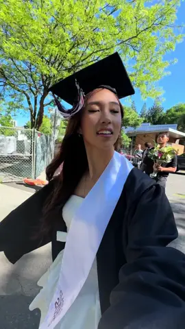 moving on !!!  #graduation #fyp #fypシ #xhtiktok #xhuong #tiktokviral 