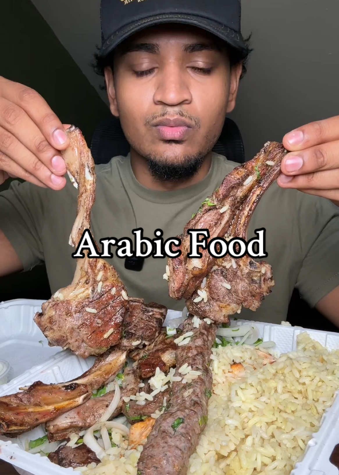 Eating Arabic food for dinner #arabicfood #mixgrill #lambchops #steak #kebab #eating #asmr #Foodie #FoodTok #fyp 
