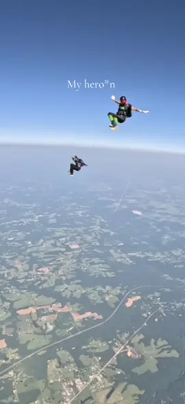 #escape #skydive #skydiving #freefly #jessiemurph 