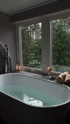 nights like these 🌧️🧺🕯️#rainyday #aestheticvideos #cozygirl #cozyroutine #bathtime #nightroutine #quietlife #slowlife #softlife #softgirl #cozyaesthetic #cozyathome #unwindwithme 