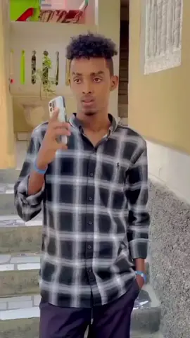 followdu waa dhiirigalin Mahadsanid#axmedjagami3 #foryoupage #somalitiktok #somalitiktok #somalitiktok12 #funnyvideos😂 #teamjagami0 #viralvideo #somalilandtiktok💚🤍❤ 
