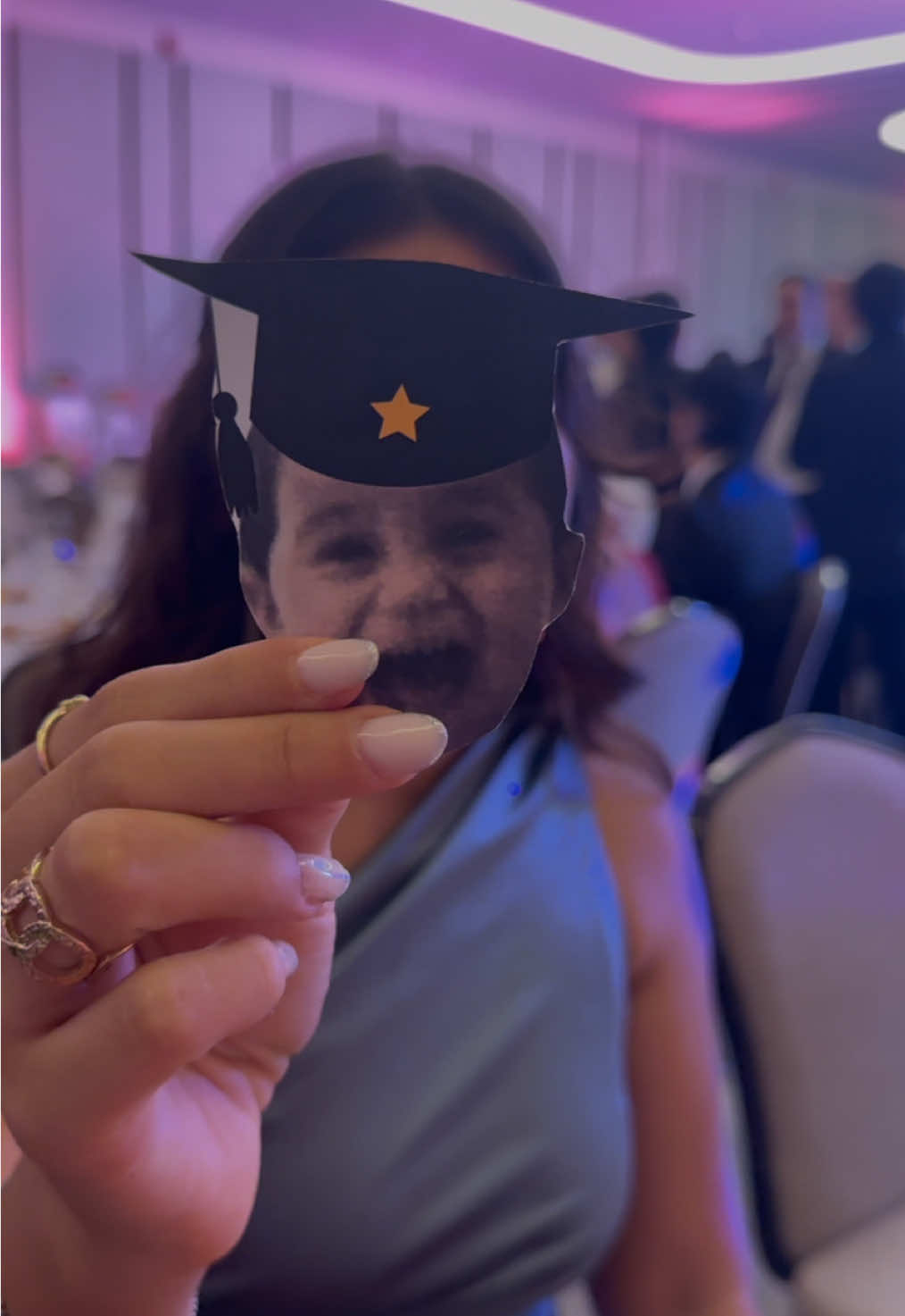 Se me metió una basurita en el ojo 🥺🥺 #graduation #graduacion #fotodebebe #celebrar #universidad #prom #prom2025 #titularse #licenciaturas #generacion #crecimientopersonal #amigos #compañeros #fyp #paratii @Sami Enriquez @helenacarta @Daniiii💜 @Gerson Vazquez @Juan Carlos M. Aranda @Kenia Benítez🦖 @Carlos Cañedo180 @Sebastian Masotta