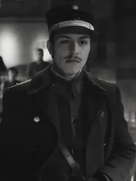 هزّة الرأس يعني مافي مثله  #الملازم_ليون #teğmenleon #borankuzum #بوران_كوزوم #انت_وطني #vatnimsensin 